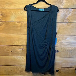 Simply Vera Vera Wang Womens black Shift dress sleeveless pleated front cocktail